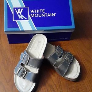 Women's footbed sandals